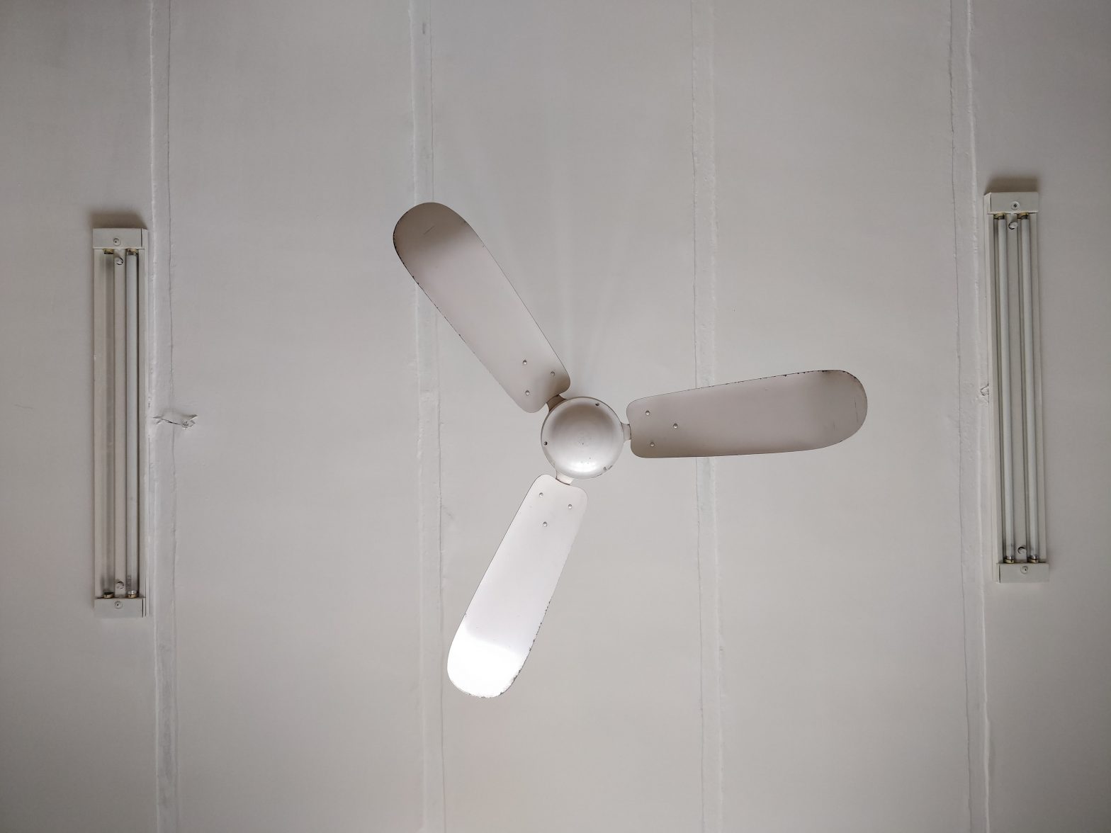 How To Replace A Ceiling Fan With A Light Fixture
